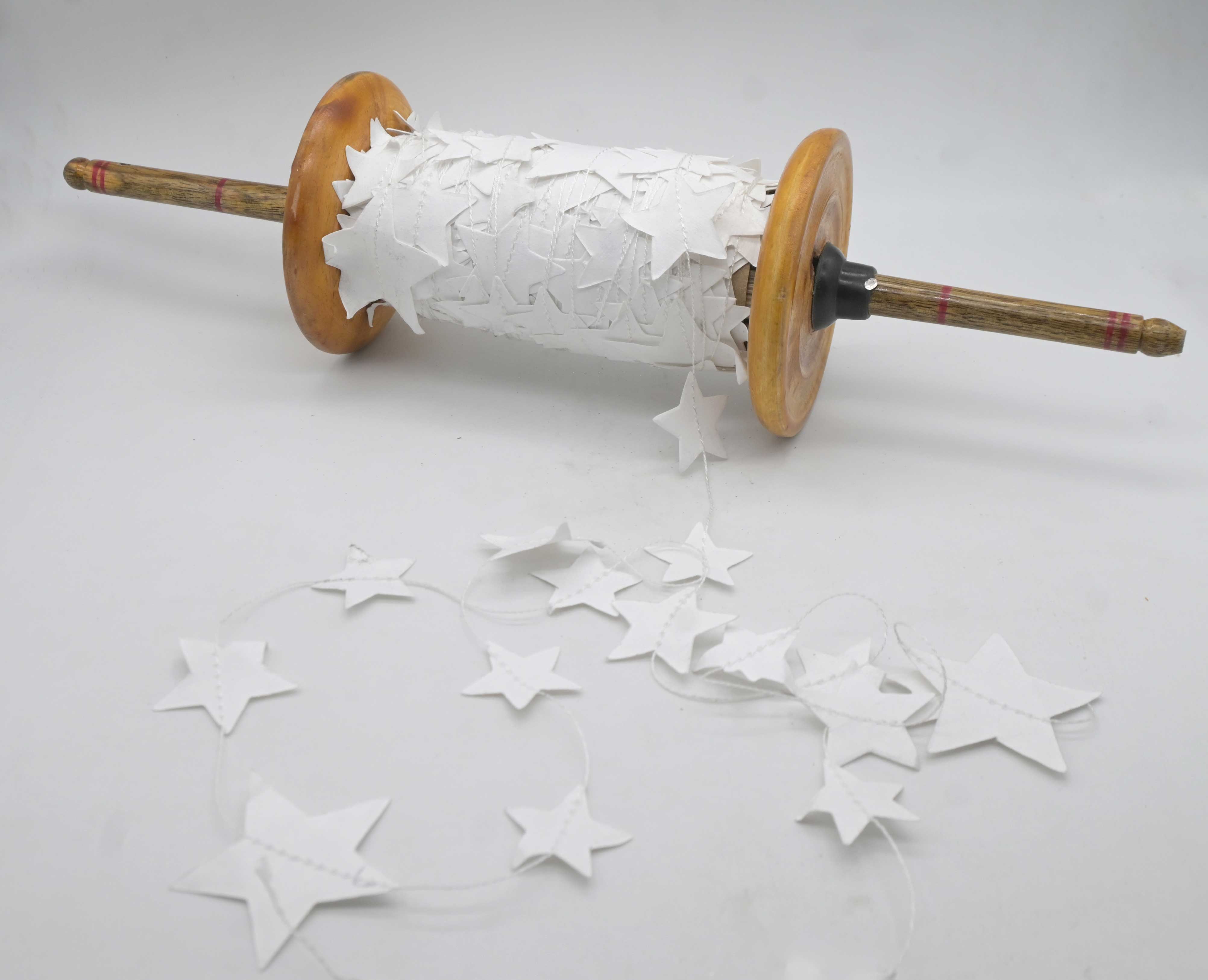 Star Garland On Spool  White 25m Gift