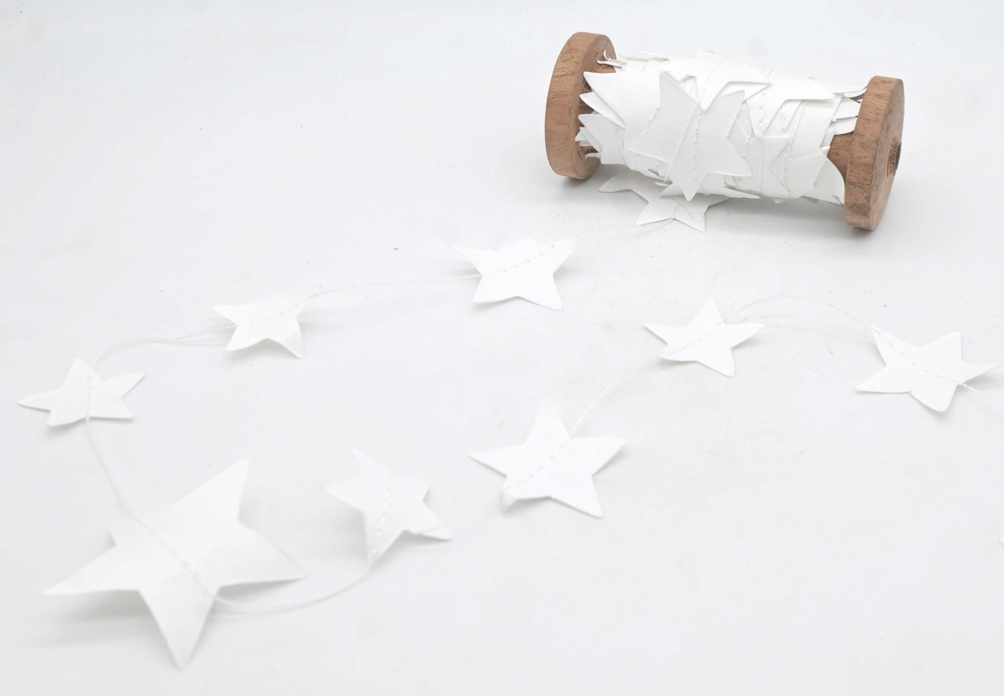 Star Garland On Bobbin White 5m Gift