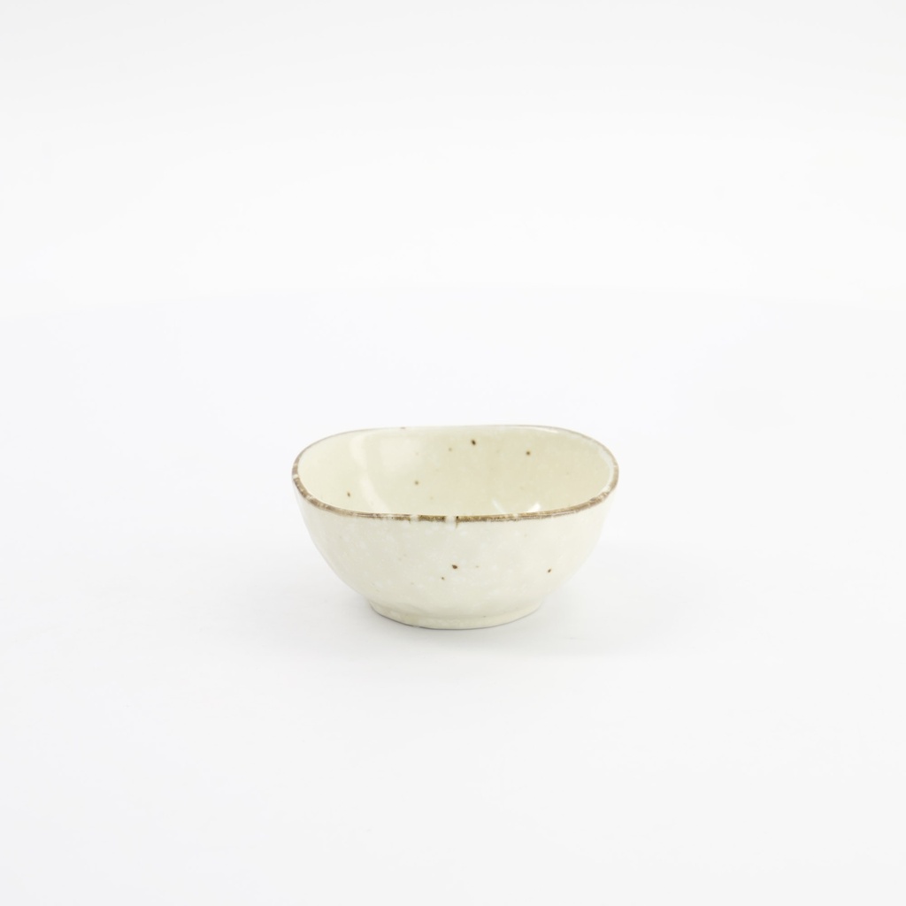 Shirogesho Triangle Bowl 9x4.2cm 130ml 33959 Beige 12/144 Gift
